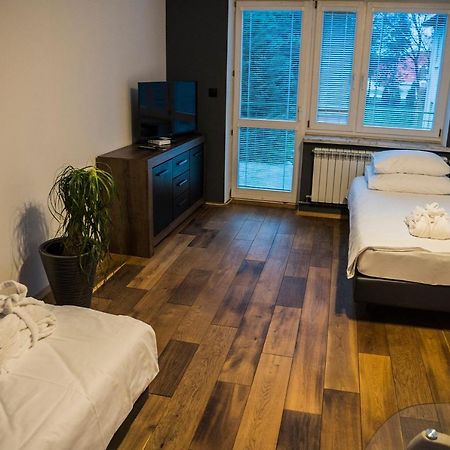 Apartamenty Korona クロスノ エクステリア 写真