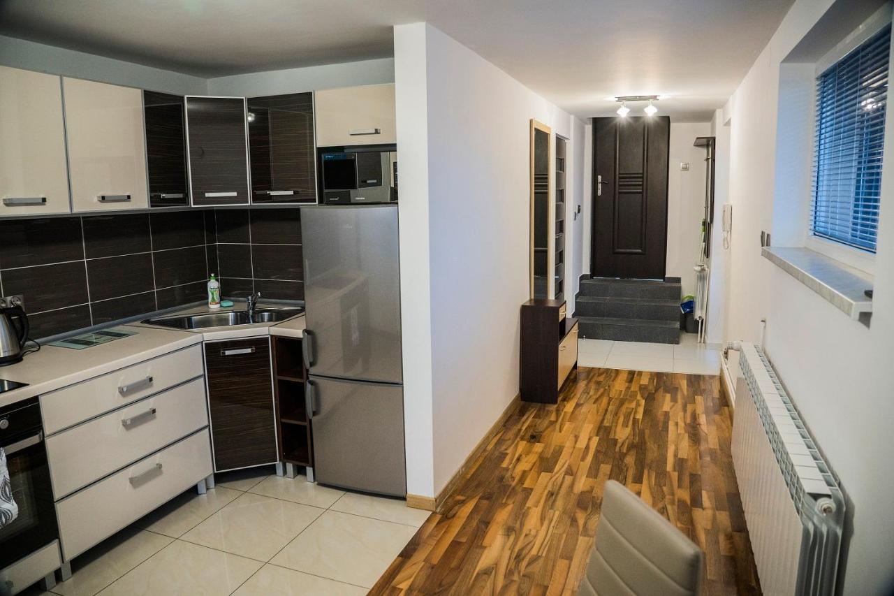 Apartamenty Korona クロスノ エクステリア 写真