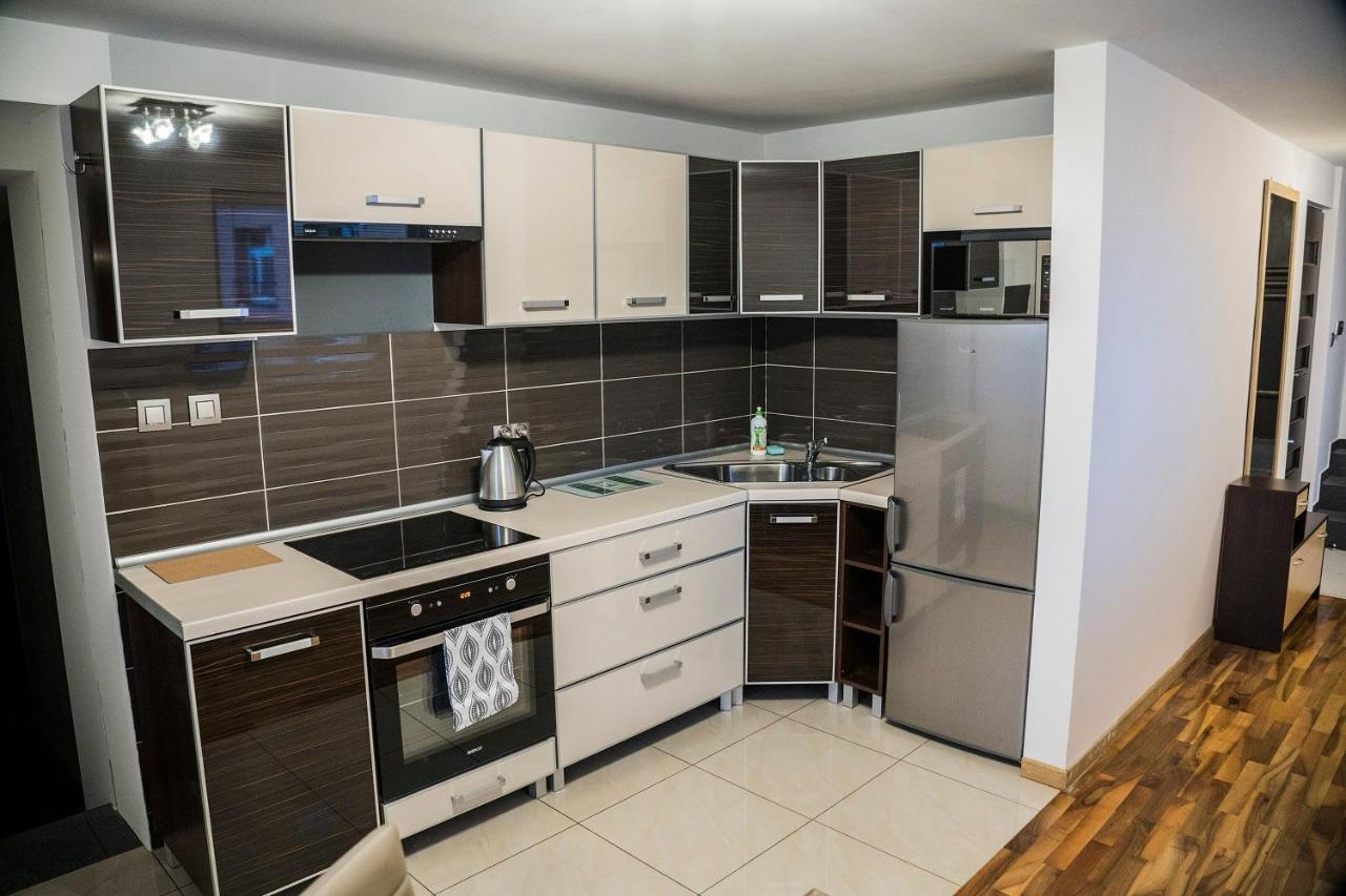 Apartamenty Korona クロスノ エクステリア 写真