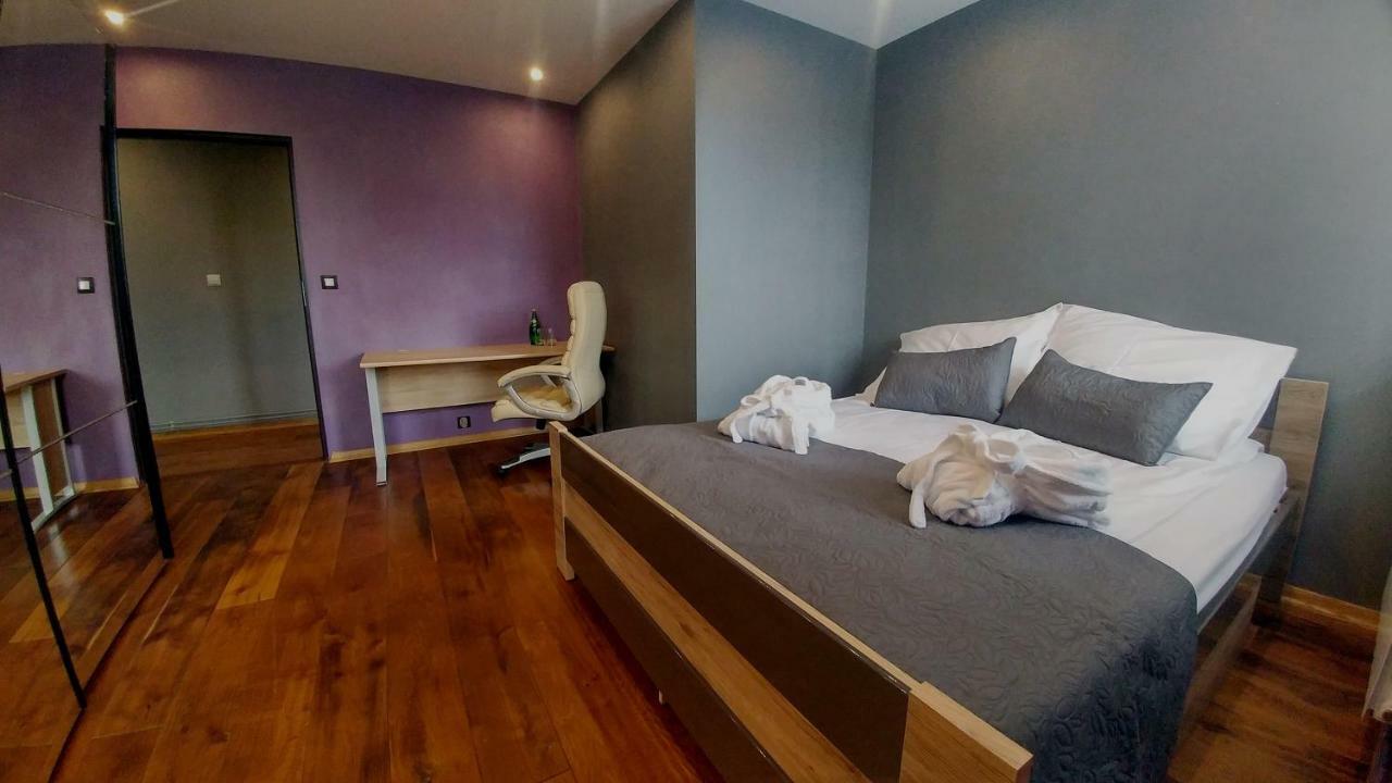Apartamenty Korona クロスノ エクステリア 写真
