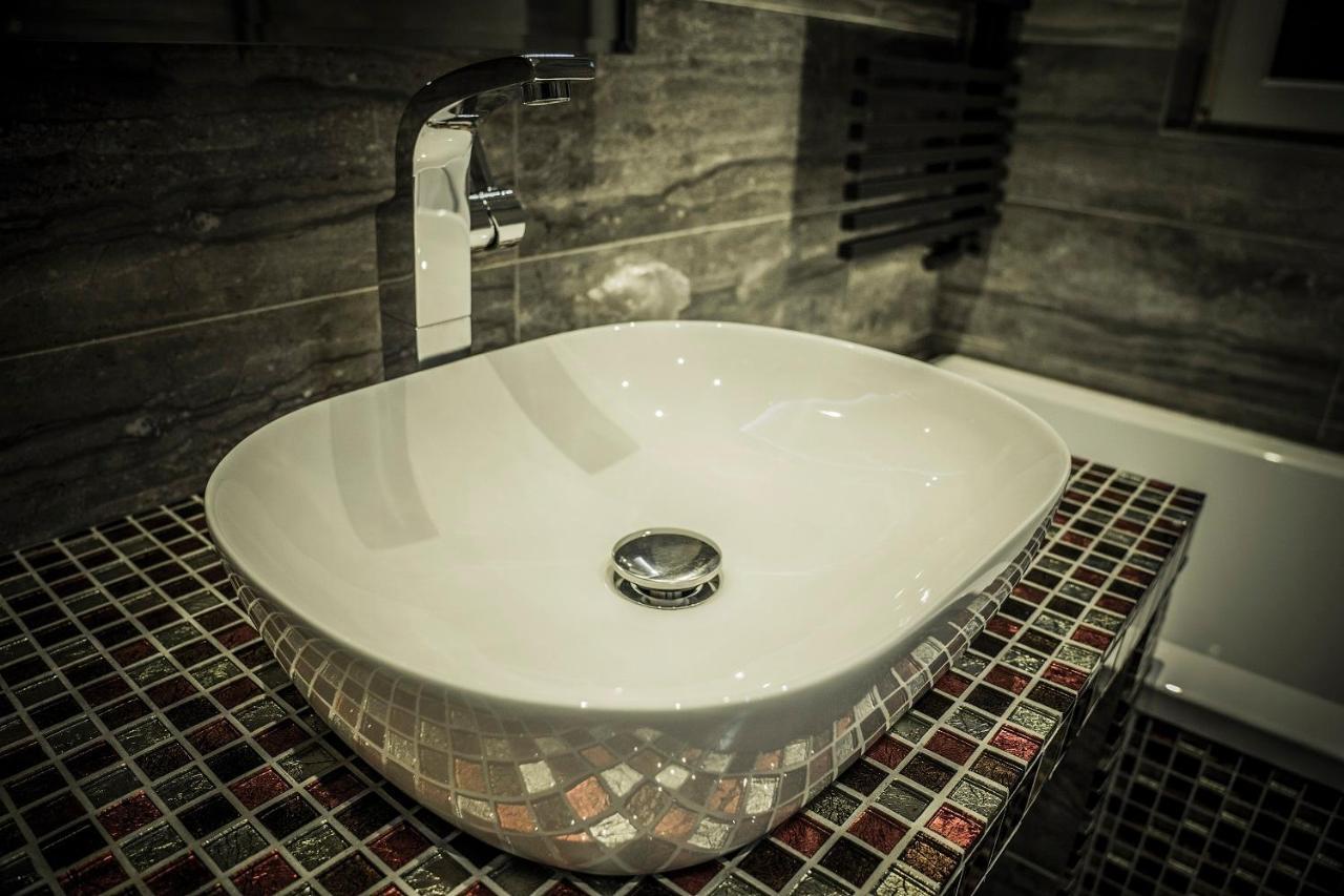 Apartamenty Korona クロスノ エクステリア 写真